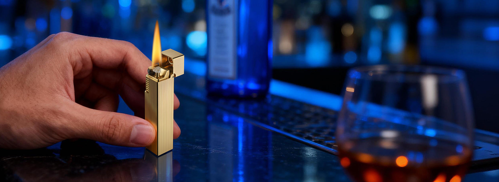 THORENS briquet à kérosène à colonne carrée européenne Personnalité créative Roue coulissante latérale en laiton haut de gamme Poulie étroite compacte et portable 
